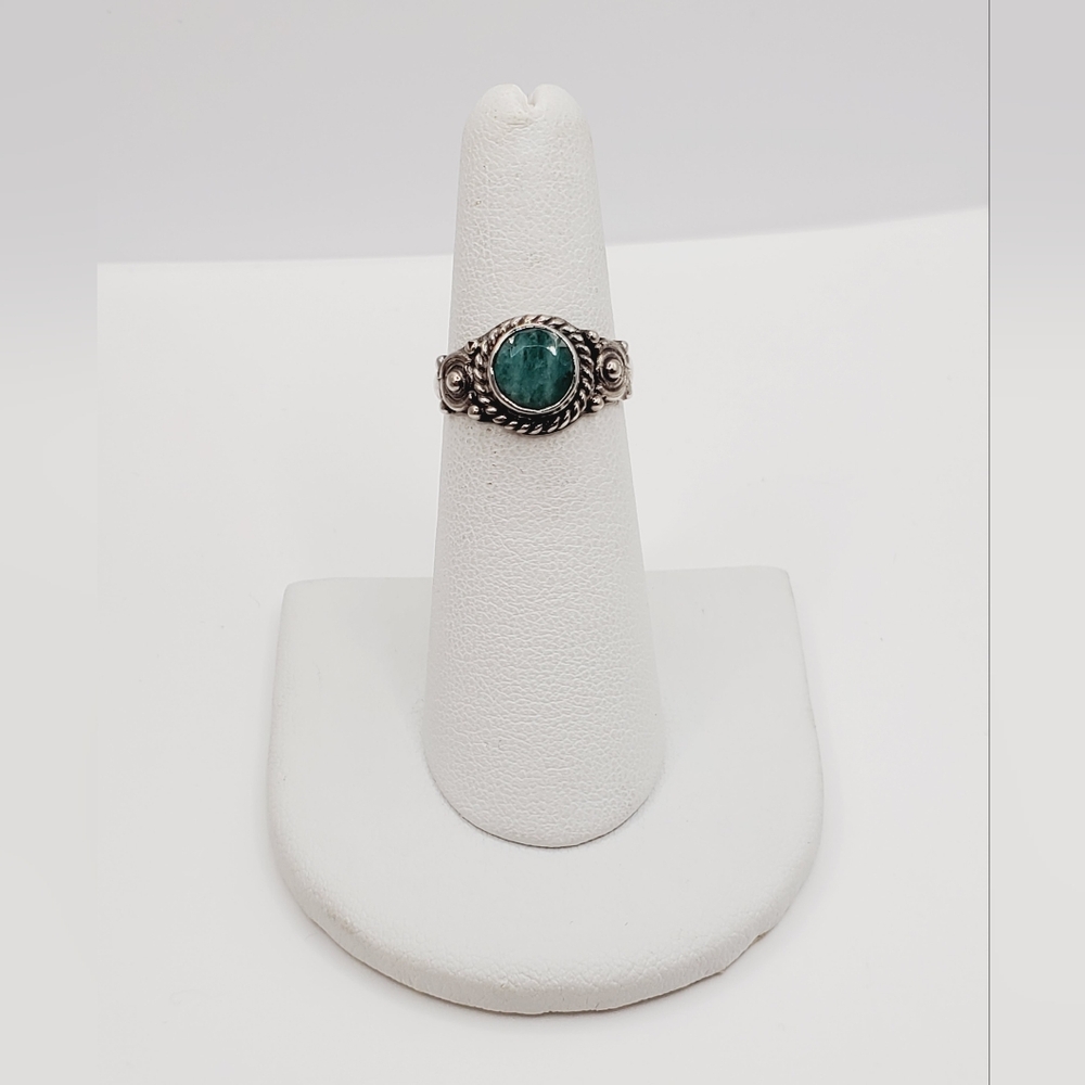Emerald Ring - image 6
